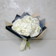 White Hydrangea Bouquet (Grande)